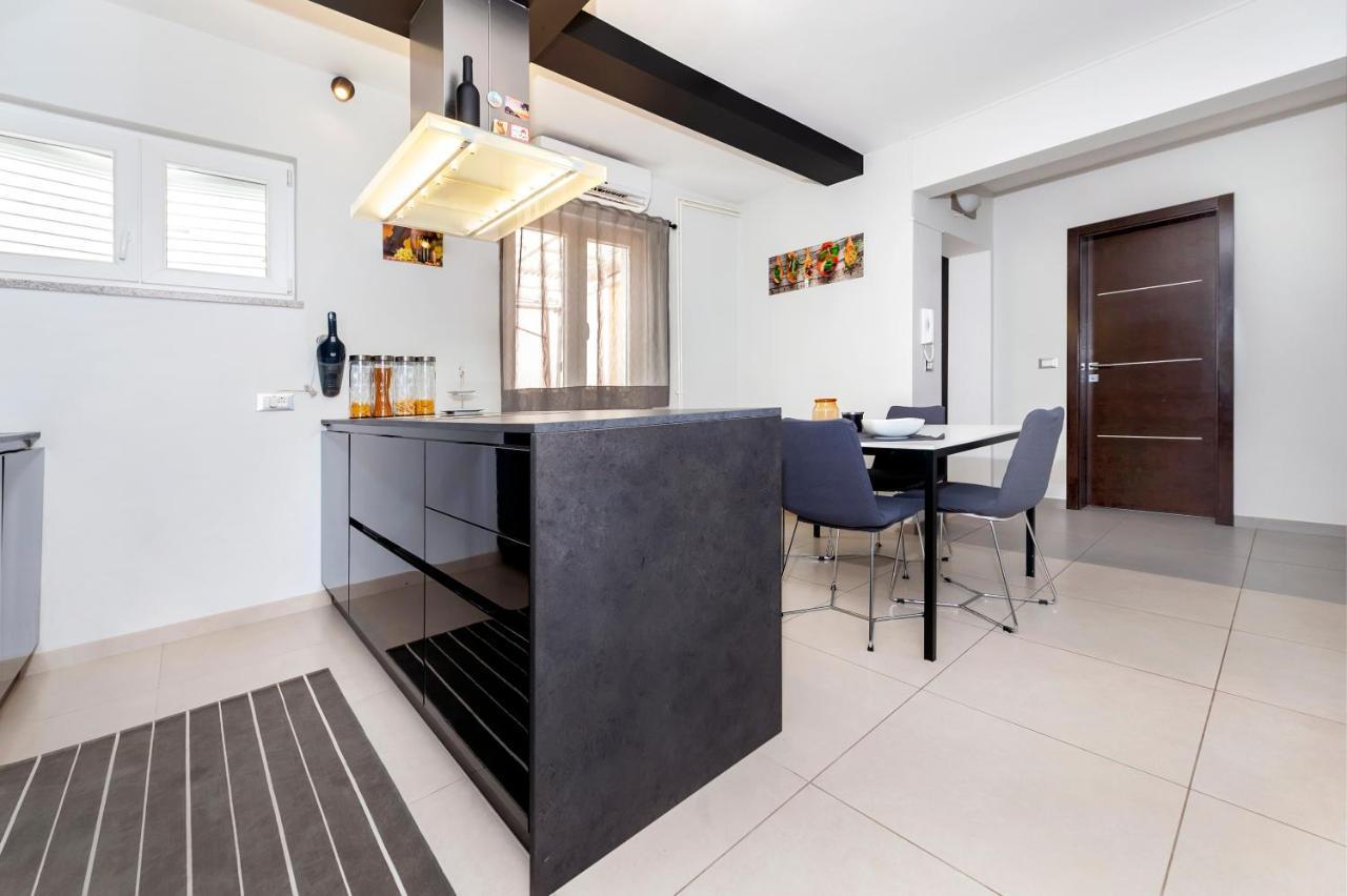 רוביני Apartment Cave מראה חיצוני תמונה